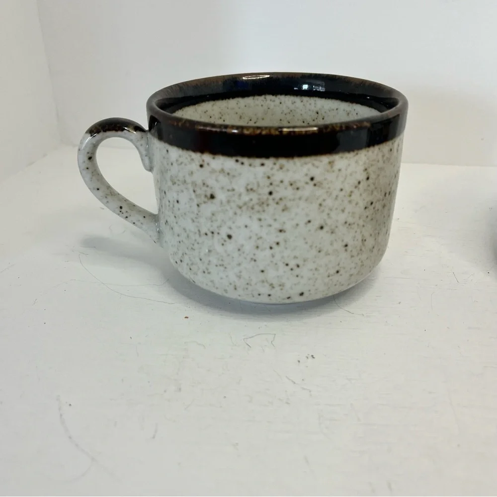 Vintage German Floral Ceramic Mugs Set - Brown and White - Picture 8 of 12